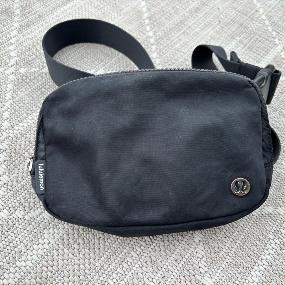 lululemon athletica Black Belt Bag